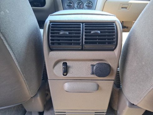 Used 2002 Ford Explorer XLT image 26