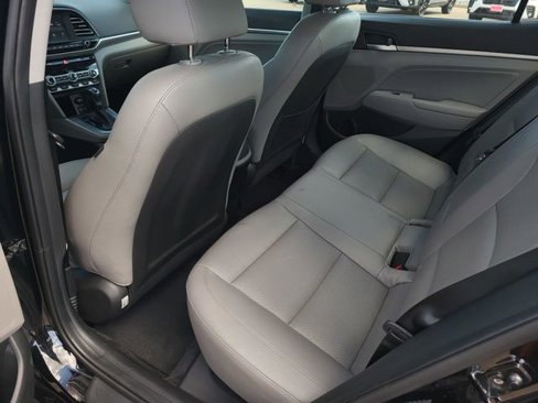 Used 2020 Hyundai Elantra Limited image 24