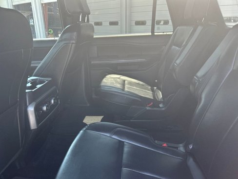 Certified 2021 Ford Expedition XLT image 26