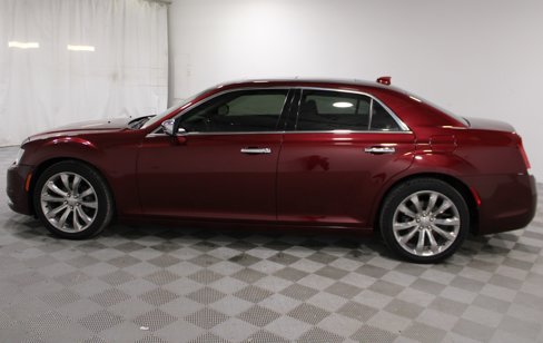 Used 2019 Chrysler 300 Limited image 30