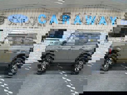 New 2025 Ford Bronco Badlands image 27