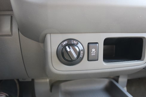 Used 2015 Nissan Frontier SV image 28