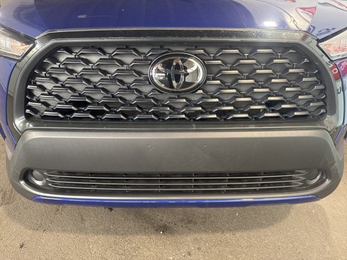 Used 2023 Toyota Corolla Cross LE image 11