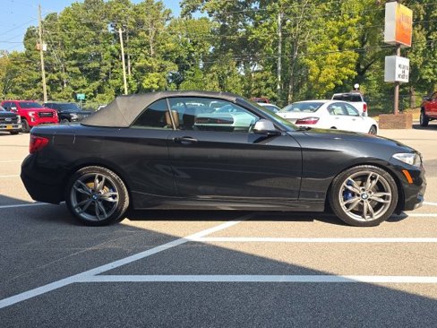 Used 2016 BMW M235i Convertible image 6