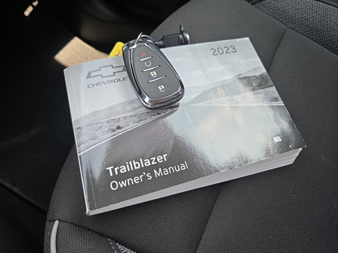 Used 2023 Chevrolet TrailBlazer LT w/ Convenience Package image 38