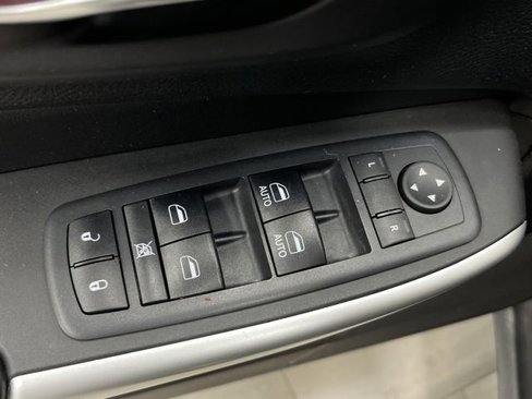 Used 2018 Jeep Cherokee Latitude Plus image 26