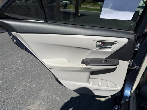 Used 2016 Toyota Camry LE image 15
