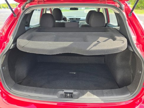 Used 2018 Nissan Rogue Sport S image 15