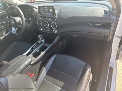 Used 2024 Nissan Sentra SR w/ SR Premium Package image 12