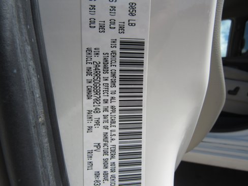 Used 2011 Chrysler Town & Country Touring image 26