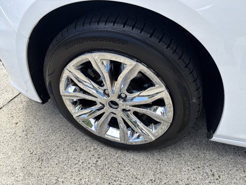 Used 2020 Chevrolet Malibu LT image 11