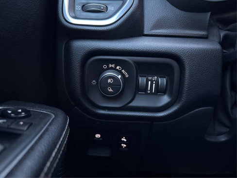Used 2019 RAM 1500 Laramie w/ Sport Appearance Package image 20