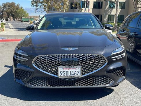 Used 2025 Genesis G70 2.5T image 6