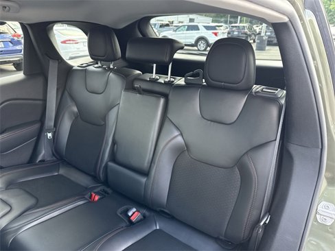 Used 2021 Jeep Cherokee Trailhawk image 24