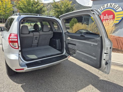 Used 2012 Toyota RAV4 4WD image 18