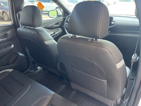 Used 2024 Buick Envista Preferred image 19
