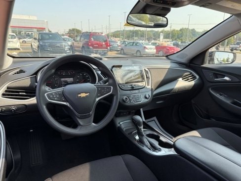 Used 2023 Chevrolet Malibu LT image 17