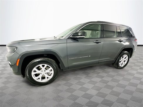 Certified 2022 Jeep Grand Cherokee Limited image 4
