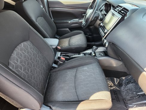 Used 2021 Mitsubishi Outlander Sport SE image 13