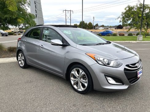 Used 2013 Hyundai Elantra GT w/ Tech Pkg image 3