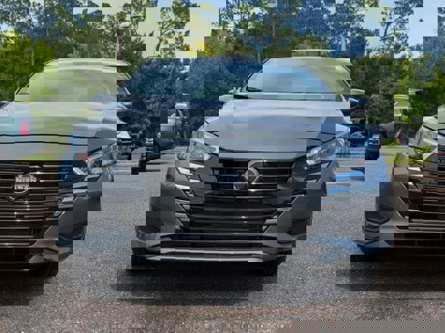New 2025 Nissan Versa SV image 9