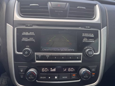 Used 2017 Nissan Altima 2.5 SV image 12