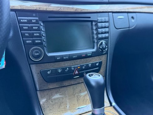 Used 2008 Mercedes-Benz E 350 Sedan image 36