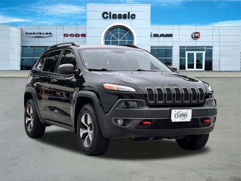 Used 2017 Jeep Cherokee Trailhawk w/ Comfort/Convenience Group image 2