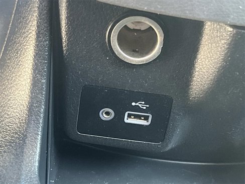Used 2020 Nissan NV200 S image 29