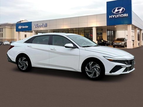 New 2025 Hyundai Elantra SEL image 10