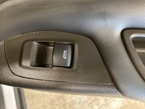 Used 2023 Chevrolet Equinox LT image 14