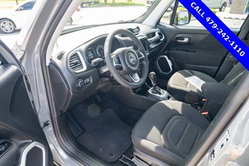 Used 2020 Jeep Renegade Latitude image 15
