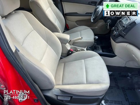 Used 2011 Hyundai Elantra GLS image 15