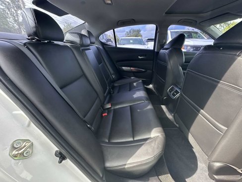 Used 2017 Acura TLX V6 image 18