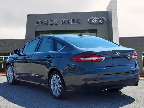 Certified 2019 Ford Fusion SE image 5