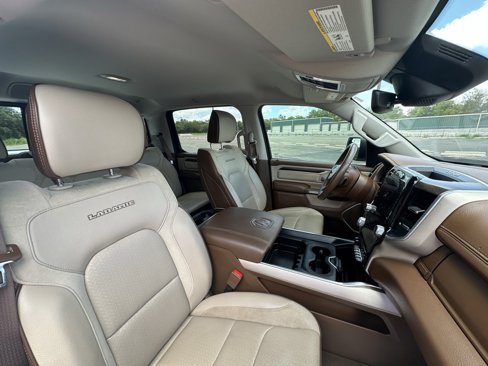 Used 2022 RAM 1500 Laramie image 11