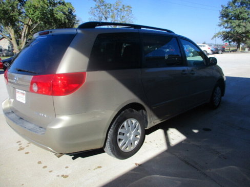 Used 2008 Toyota Sienna LE image 15