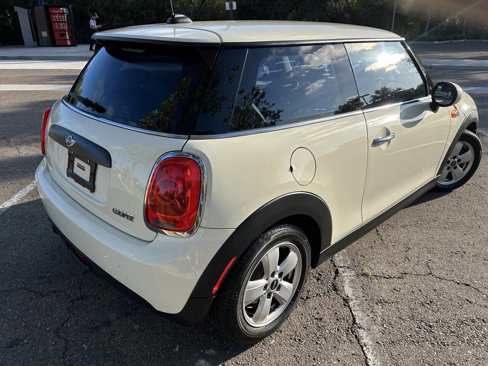 Used 2014 MINI Cooper 2-Door Hardtop image 4