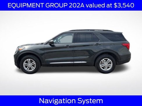 Certified 2022 Ford Explorer XLT w/ Equipment Group 202A image 3