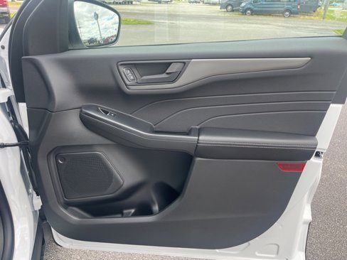 New 2025 Ford Escape Active w/ Cold Weather Package image 25