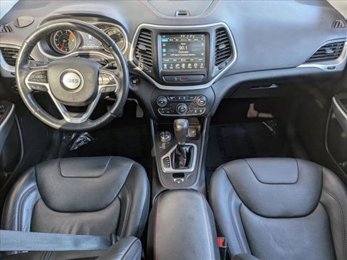 Used 2018 Jeep Cherokee Trailhawk w/ Quick Order Package 27L image 18