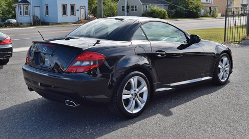 Used 2011 Mercedes-Benz SLK 300 image 12