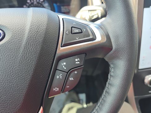 Used 2024 Ford Edge SEL w/ Convenience Package image 28