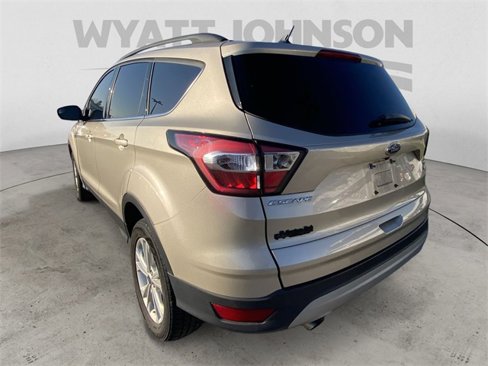 Used 2018 Ford Escape SE w/ SE Sync 3 Package image 6