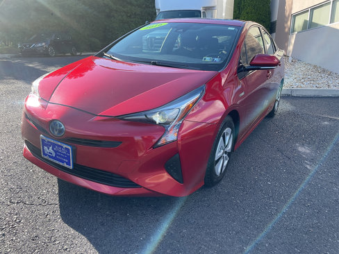 Used 2016 Toyota Prius Three image 7