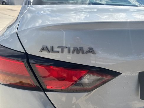 Used 2023 Nissan Altima 2.5 SR image 11