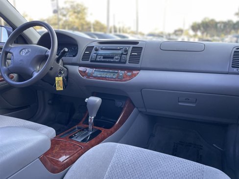 Used 2002 Toyota Camry XLE image 15