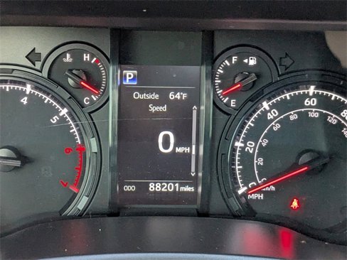 Used 2022 Toyota 4Runner SR5 image 25
