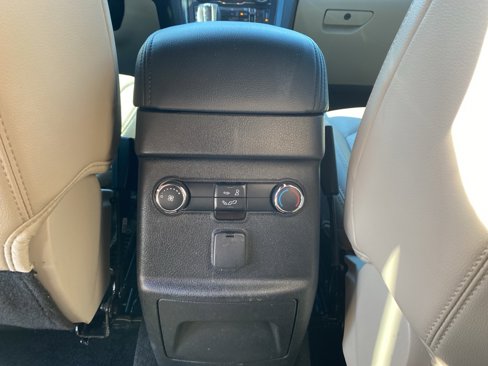 Used 2018 Ford Explorer XLT w/ Equipment Group 202A image 19