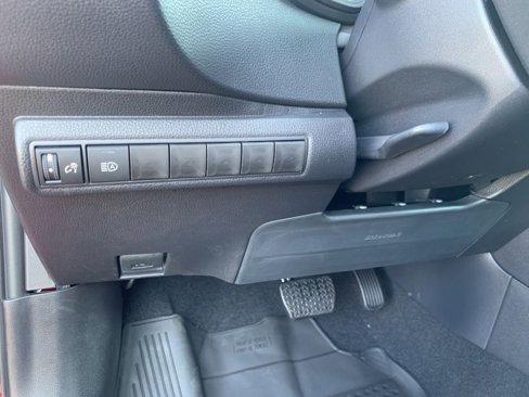 New 2025 Toyota Corolla LE image 28